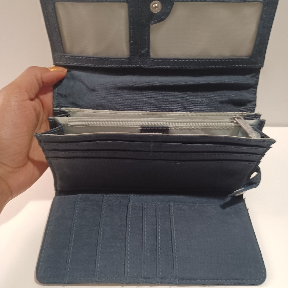 Kipling Wallet - Picture 3 of 5